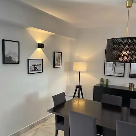 Villa House With Private Pool Acces And Close To Beaches Marbella