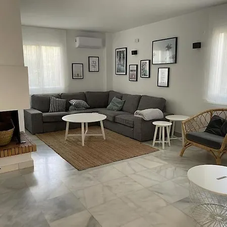 House With Private Pool Acces And Close To Beaches * Marbella